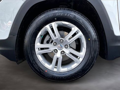 Used 2020 GMC Terrain SLE w/ Driver Convenience Package image 9