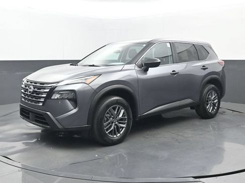 Used 2026 Nissan Rogue S FWD image 22