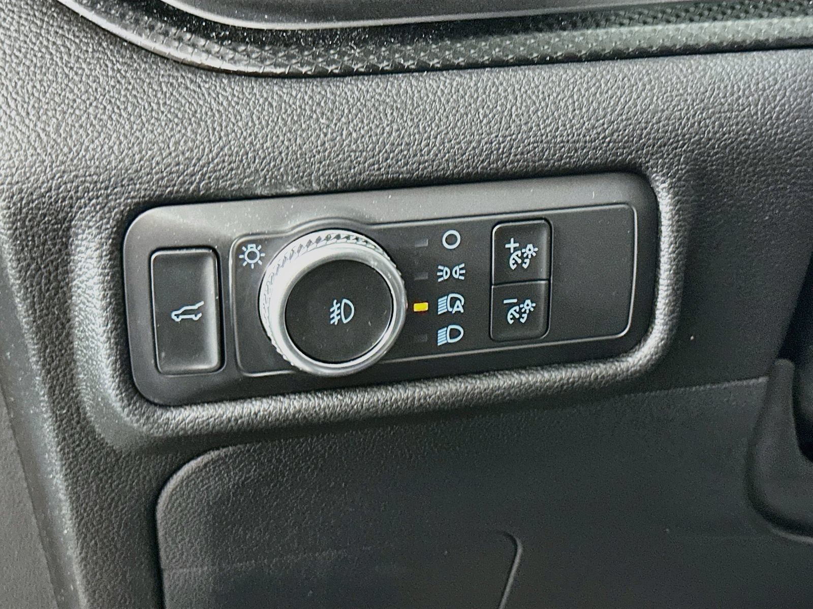 Used 2021 Ford Explorer ST w/ Equipment Group 401A AWD/4WD image 10