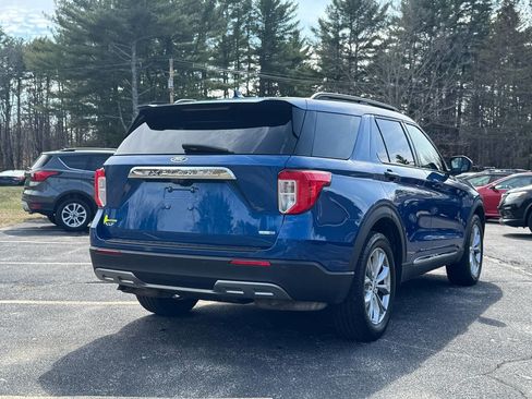 Used 2020 Ford Explorer XLT w/ Equipment Group 202A AWD/4WD image 4