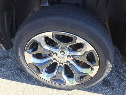 Used 2021 RAM 1500 Limited AWD/4WD image 17