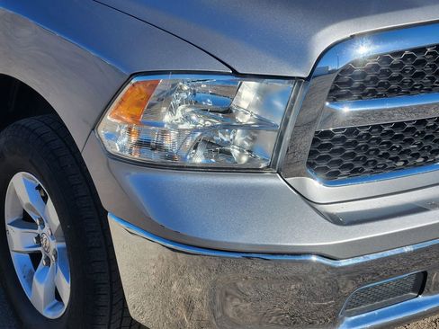 Used 2022 RAM 1500 Classic SLT image 9
