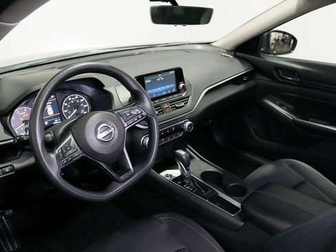 Used 2023 Nissan Altima 2.5 S FWD image 13