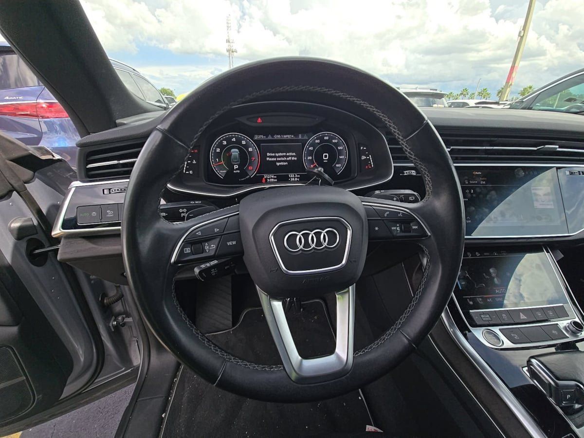 Used 2021 Audi Q8 Premium Plus w/ Premium Plus Package AWD/4WD image 9