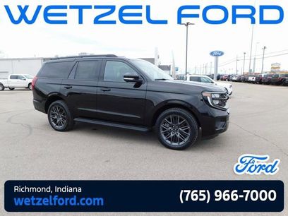 New 2026 Ford Expedition Platinum w/ Stealth Appearance Package