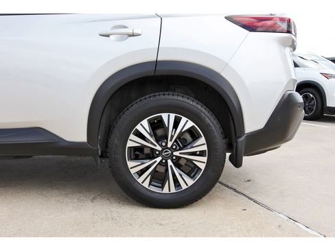 Used 2023 Nissan Rogue SV FWD image 10