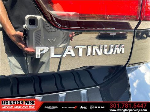 Used 2021 Nissan Armada Platinum w/ Captain's Chairs Package AWD/4WD image 23