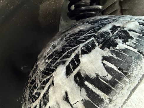 Used 2023 Chevrolet Traverse RS image 62