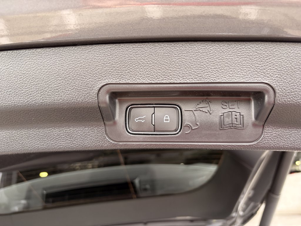 Used 2023 Ford Explorer ST w/ Equipment Group 401A AWD/4WD image 15