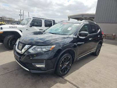 Used 2017 Nissan Rogue SL w/ SL Premium Package