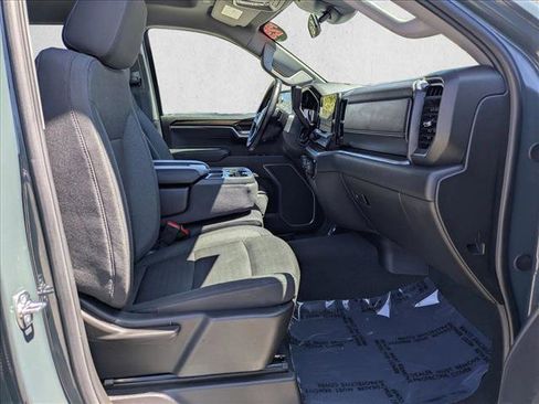 Used 2025 Chevrolet Silverado 1500 LT AWD/4WD image 21