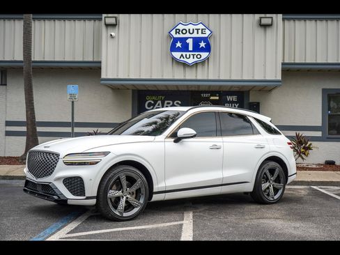 Used 2022 Genesis GV70 2.5T w/ Sport Prestige Package AWD/4WD image 1
