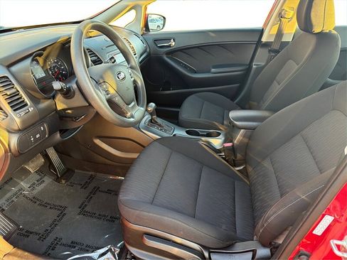 Used 2016 Kia Forte LX image 10