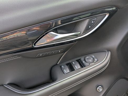 Used 2023 Buick Envision Essence AWD/4WD image 15