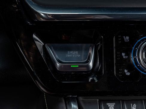 Used 2025 GMC Sierra 2500 Denali Ultimate image 23