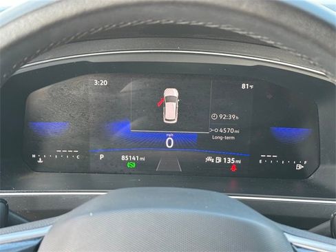 Used 2023 Volkswagen Tiguan SE R-Line image 15