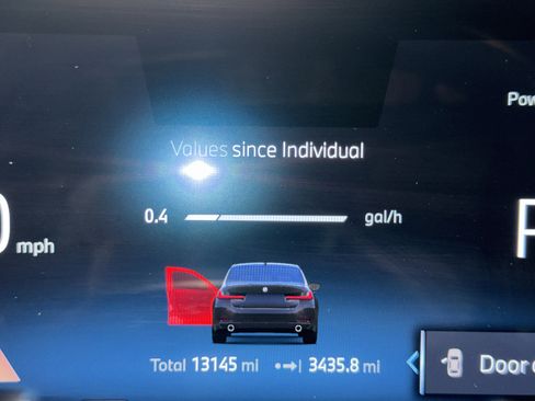 Certified 2025 BMW 330i Sedan w/ Premium Package image 25