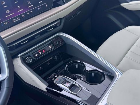 Used 2025 Audi Q5 Premium Plus image 17