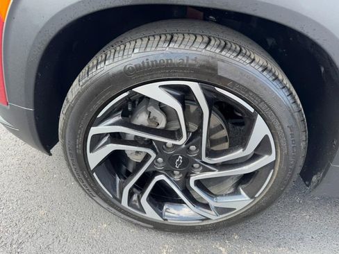 Used 2025 Chevrolet TrailBlazer RS w/ Convenience Package image 7