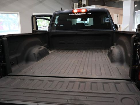 Used 2019 RAM 1500 Express w/ Wheel & Sound Group AWD/4WD image 12