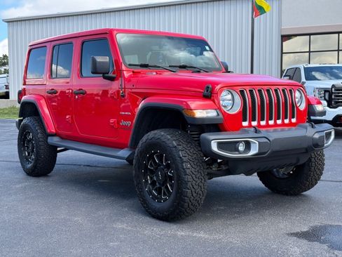 Used 2020 Jeep Wrangler Unlimited Sahara w/ Uconnect 4C Nav & Sound Group AWD/4WD image 2
