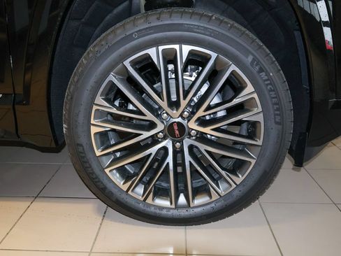 New 2027 GMC Terrain Denali w/ LPO, Floor Liner Package AWD/4WD image 36