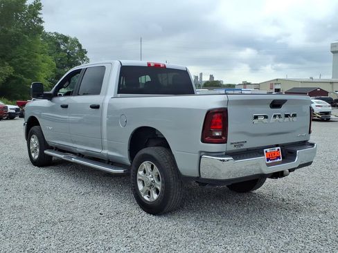 Used 2026 RAM 2500 Big Horn AWD/4WD image 9