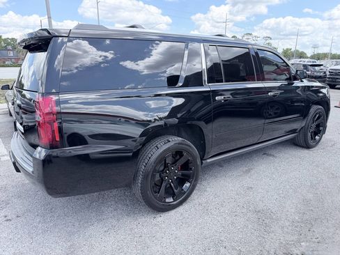 Used 2017 Chevrolet Suburban Premier AWD/4WD image 6