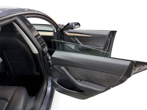 Certified 2023 Tesla Model 3 Standard Range RWD image 12
