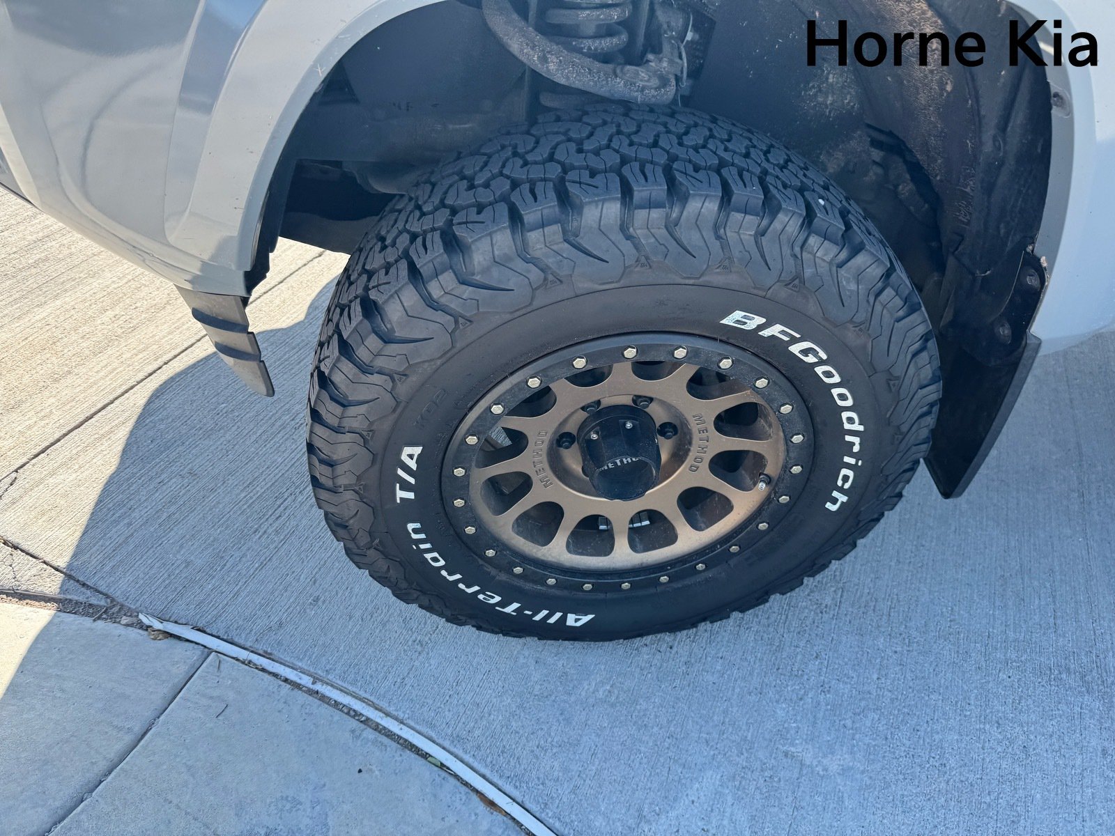 Used 2020 Toyota Tacoma SR5 RWD image 8