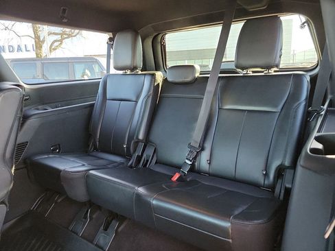 Used 2021 Ford Expedition Max XLT image 9