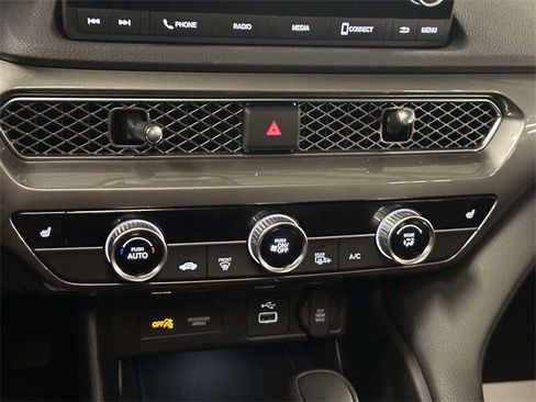 Certified 2023 Acura Integra Base image 26