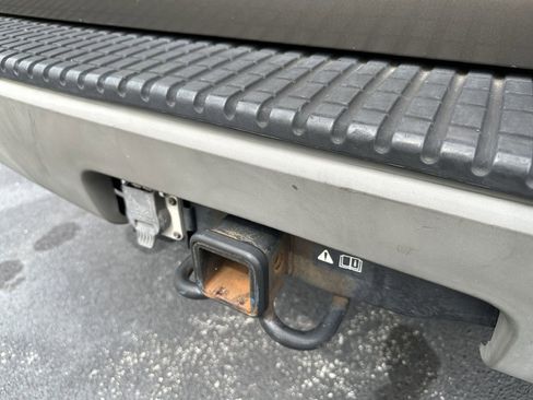 Used 2002 Ford Explorer XLT image 8