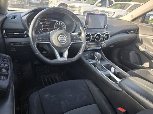 Used 2021 Nissan Sentra SV FWD image 16
