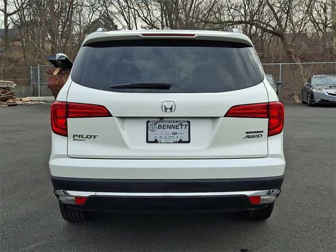 Used 2017 Honda Pilot Touring image 5