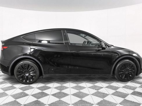 Used 2023 Tesla Model Y Long Range AWD/4WD image 11