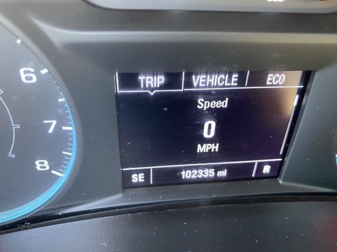 Used 2020 Chevrolet Equinox LS AWD/4WD image 25