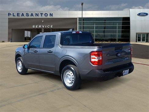 New 2025 Ford Maverick XL image 3