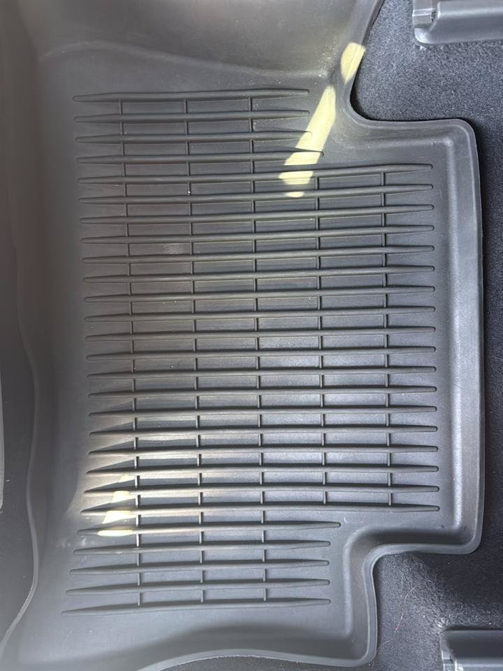 Used 2019 Toyota C-HR XLE FWD image 18