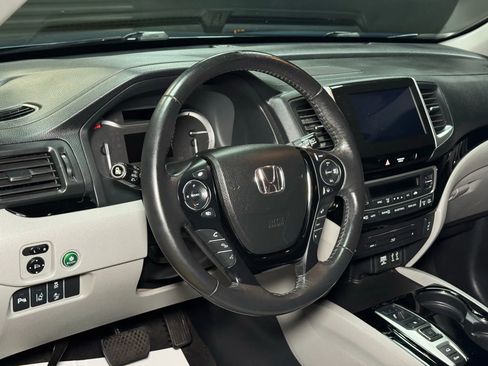 Used 2016 Honda Pilot Touring image 57