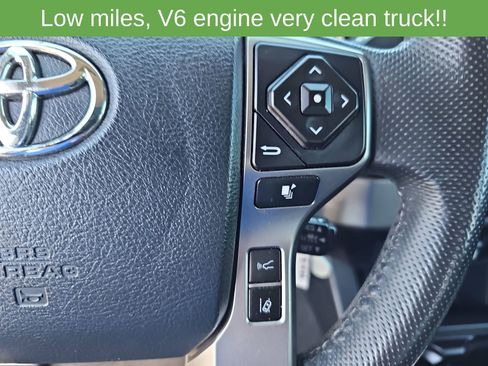 Used 2019 Toyota Tacoma SR5 RWD image 17