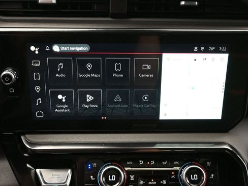 Used 2024 GMC Sierra 3500 AT4 w/ Technology Package image 32