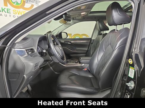 Used 2020 Toyota Highlander Platinum image 11