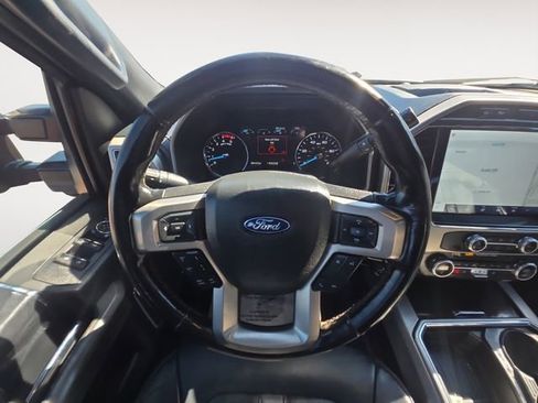 Used 2022 Ford F250 Platinum image 12
