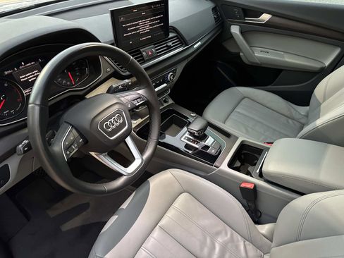 Used 2022 Audi Q5 2.0T Premium w/ Convenience Package image 22