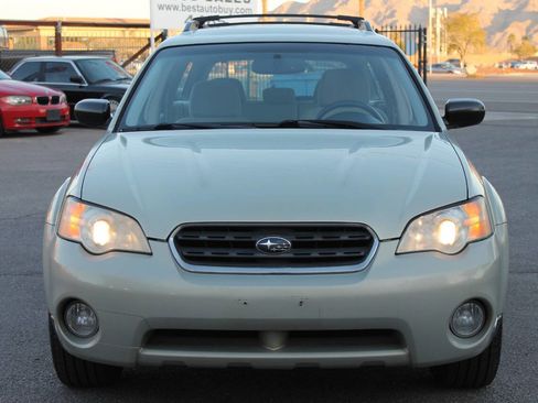 Used 2007 Subaru Outback 2.5i L.L. Bean image 2