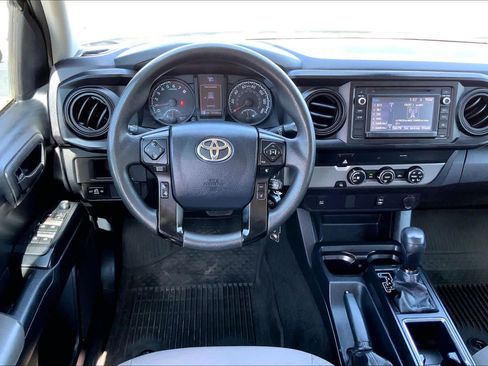 Used 2019 Toyota Tacoma SR w/ SR Convenience Package RWD image 5