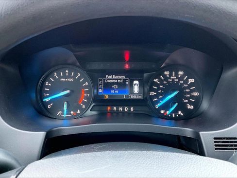 Used 2019 Ford Explorer Base image 10