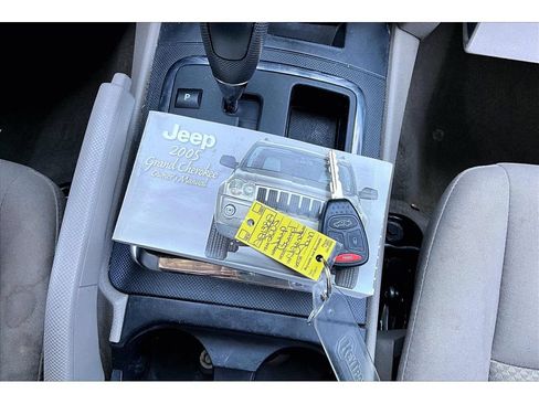 Used 2005 Jeep Grand Cherokee Laredo AWD/4WD image 56