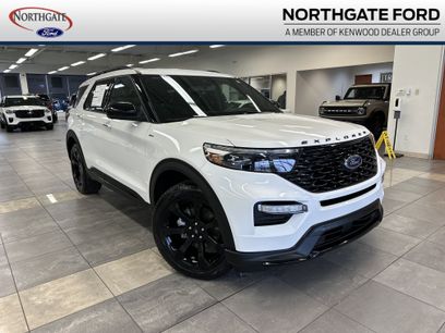 Certified 2023 Ford Explorer ST-Line w/ Class IV Trailer Tow Package